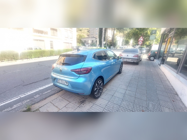 Renault Clio TCE 90CV foto 4
